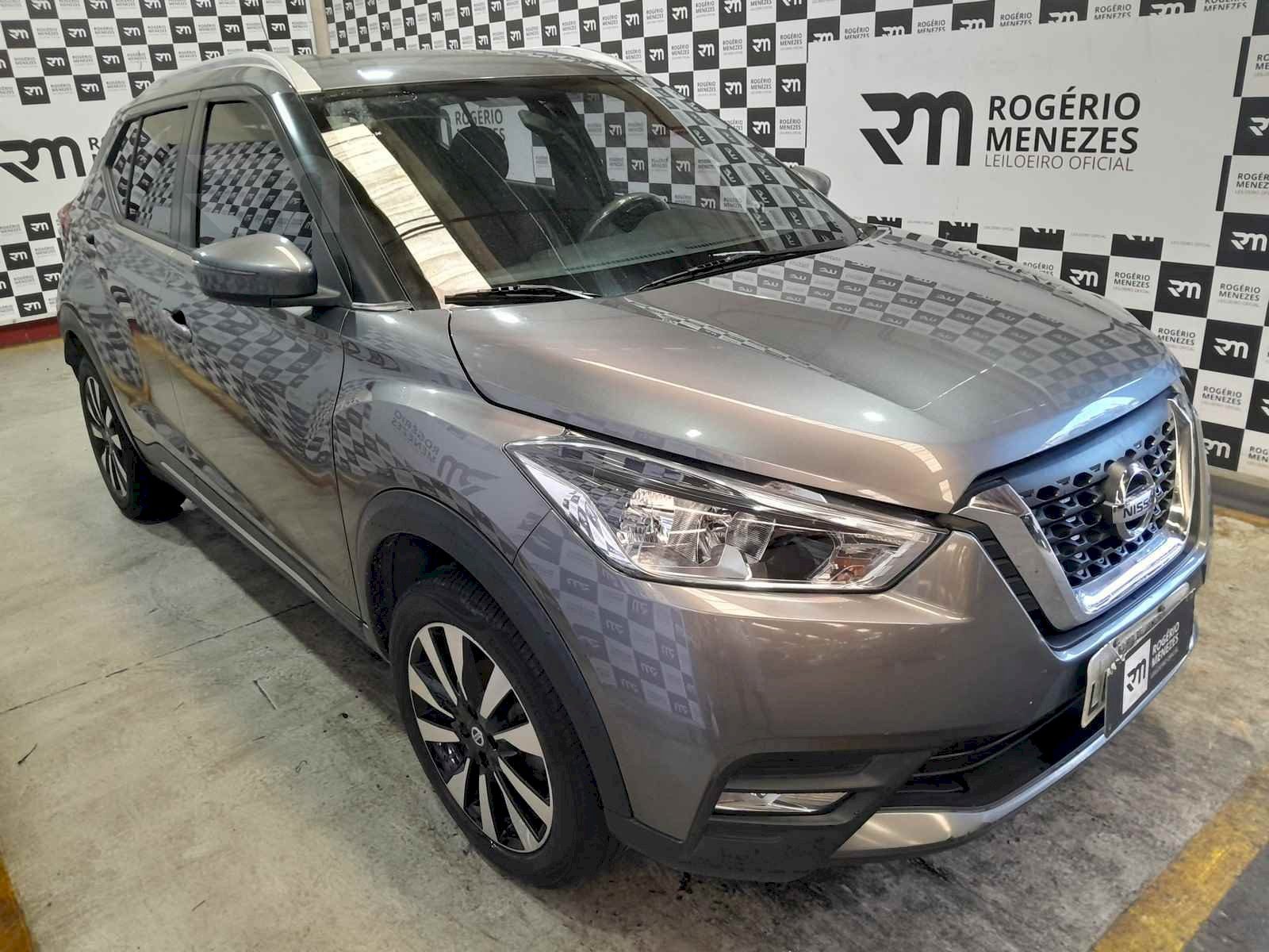 NISSAN KICKS SV CVT 2017 2018 GASOLINA