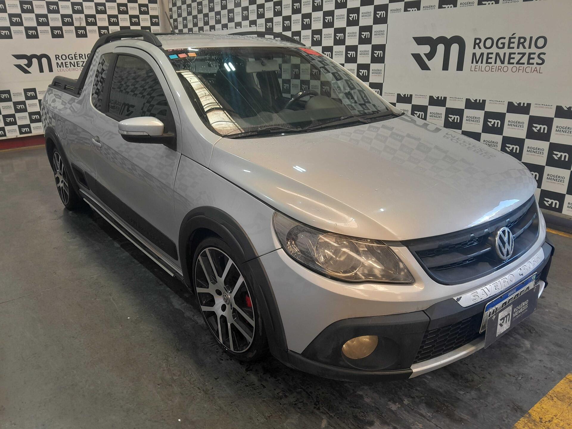 VOLKSWAGEN SAVEIRO 2012