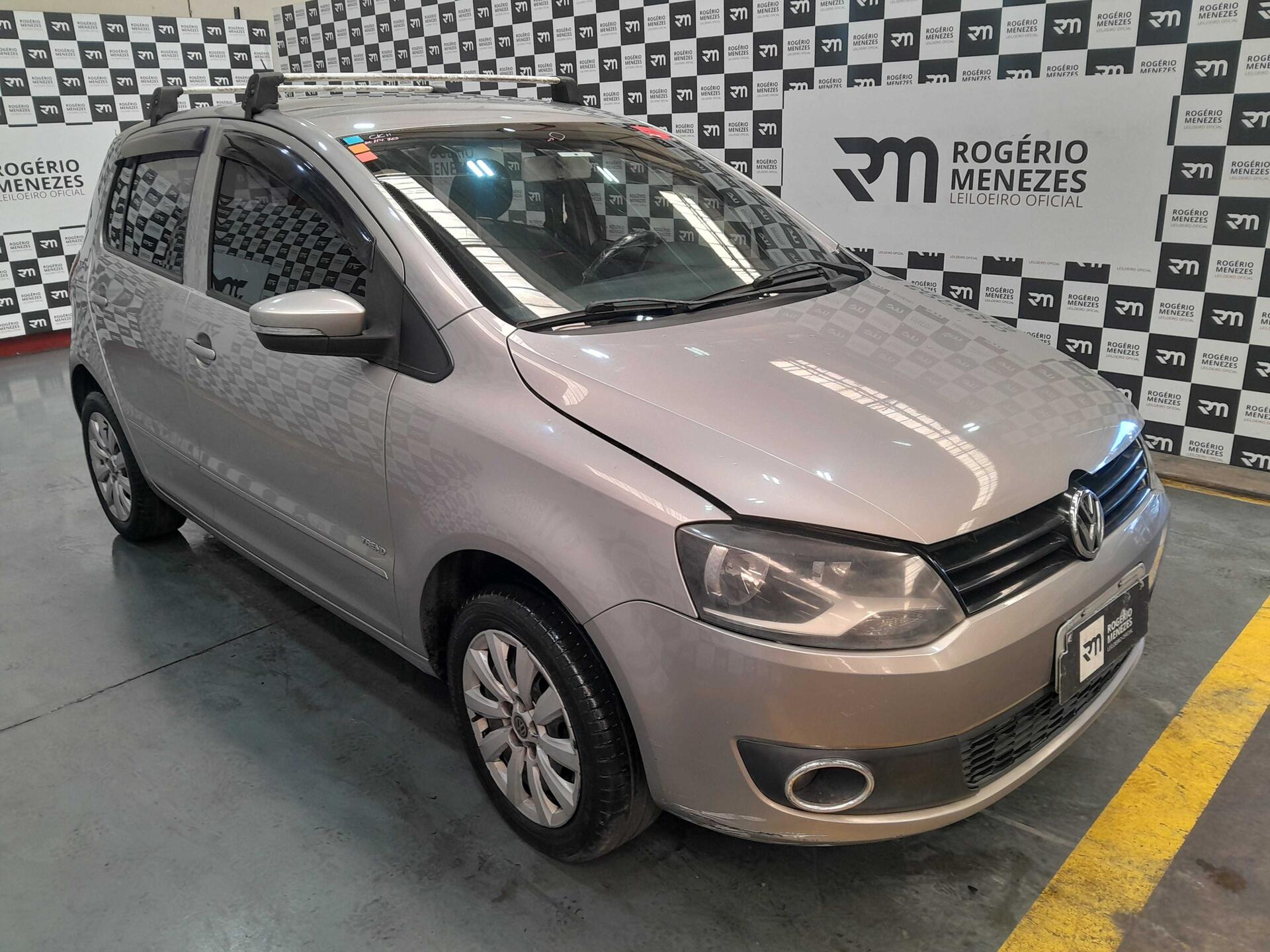 VOLKSWAGEN FOX 2012