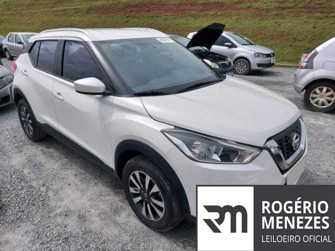 NISSAN KICKS 2018