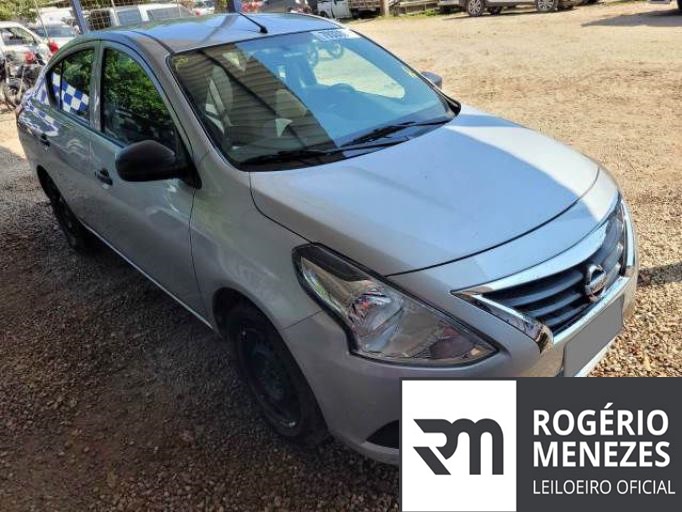 NISSAN VERSA 2021