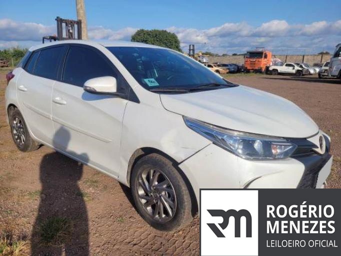 TOYOTA YARIS 2023